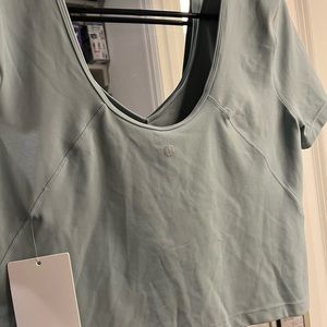 Lululemon crop top